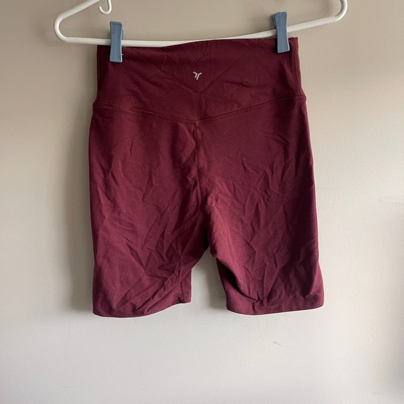 Old Navy Cross Front Burgundy Biker Shorts Small - Picture 2 of 3